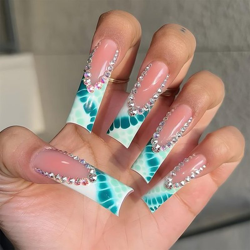 IMSOHOT Long Square Press on Nails Green Crocodile Print French Tip Fake Nails with Rhinestone Designs Full Cover Glossy Acrylic False Nails for Women 24Pcs