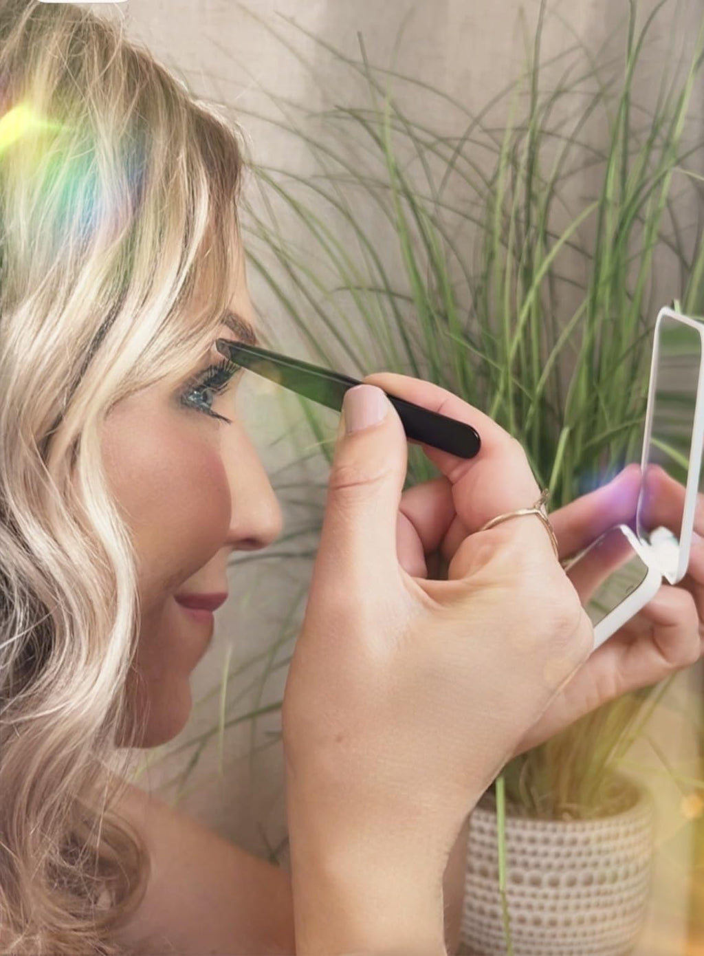 Brow Therapy LED Lighted Compact Mirror & Tweezer Set – 1x/3x Magnification, Battery Operated, Bright Light – Stainless Steel Slant Tip Tweezer with Travel-Size 4x5 Mesh Zipper Bag