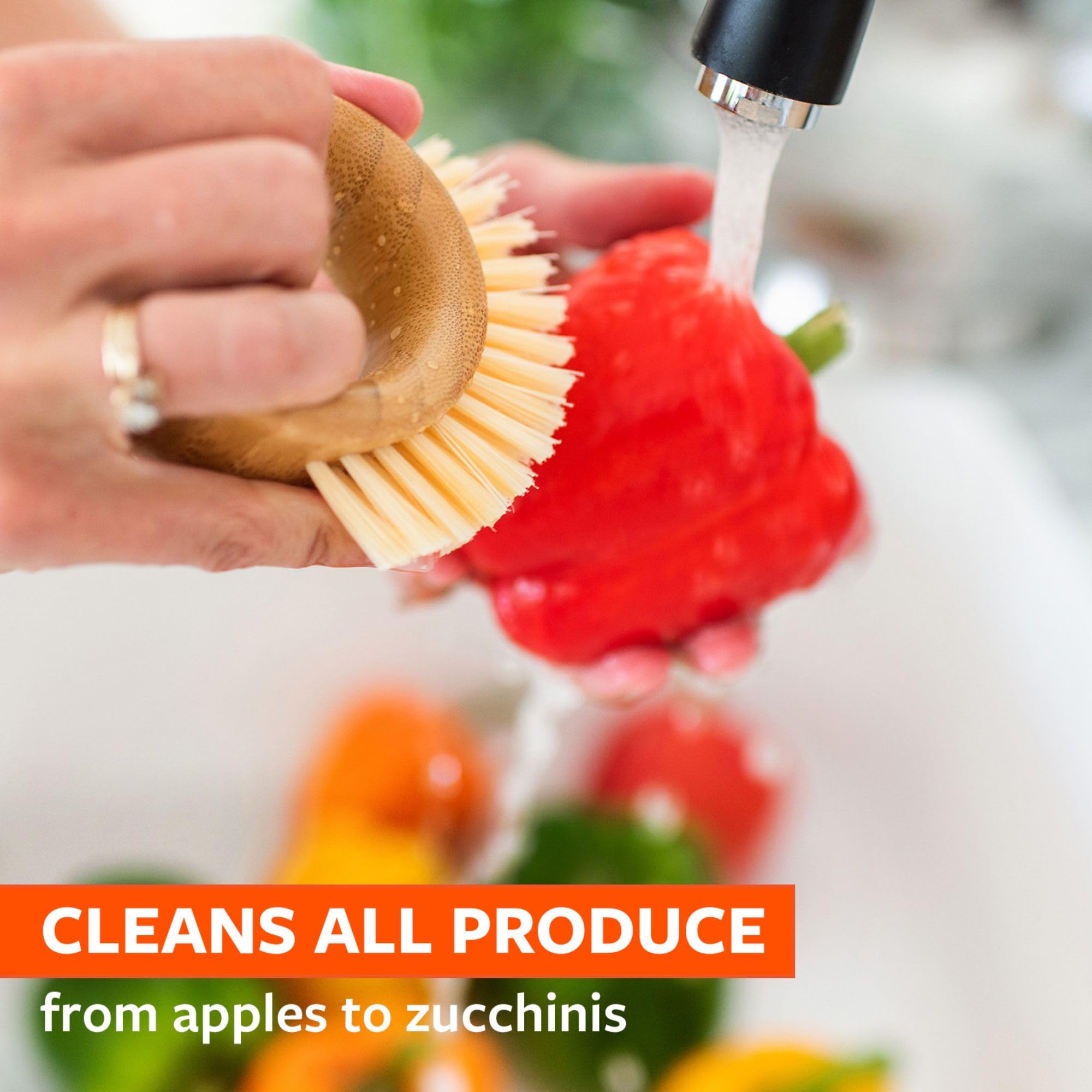 Full Circle The Ring Bamboo Produce Scrub Brush - BPA-Free Vegetable & Fruit Cleaner - Removes Dirt from Potatoes, Mushrooms & Root Vegetables