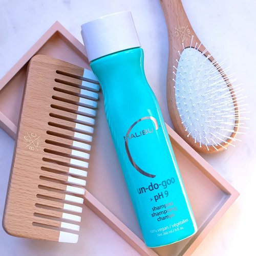 Malibu C Un-Do-Goo Clarifying Shampoo - Removes Product Build-Up & Resins - Shine-Restoring, Sulfate-Free Cleanser
