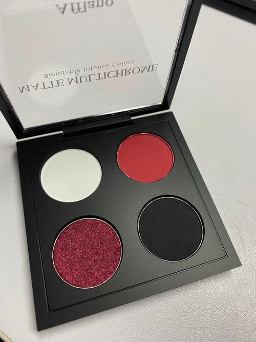 Afflano Gothic Red Makeup Eyeshadow Palette, Matte White Black Red Eye shadow, Ultra-Pigmented Chrome Red Glitter Eyeshadow, Intense Metallic Smokey Black Red Eyeshadow Palette Halloween Goth Makeup