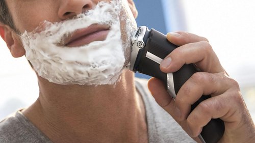 Philips Electric Shaver for Men - Series 3000 Cordless Rechargeable Wet & Dry Shaver with Trimmer & Case