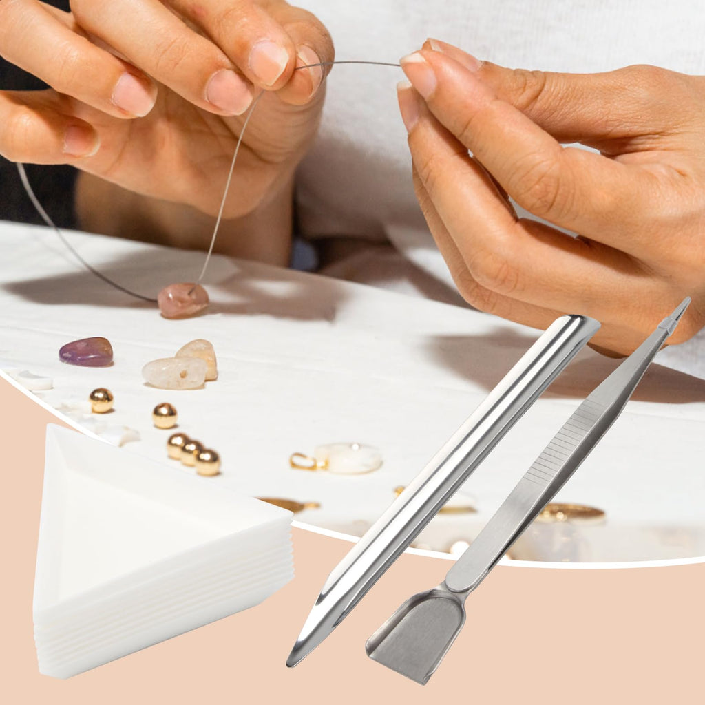 Kcgani 12 Pcs Craft Jewelry Bead Diamond Scoop Set, White Jewelry Shovel Set Triangle Sorting Trays and Silver Handy Tweezer with Scoop, Craft Beading Tweezers for Pearls Gemstones Tools Supplies