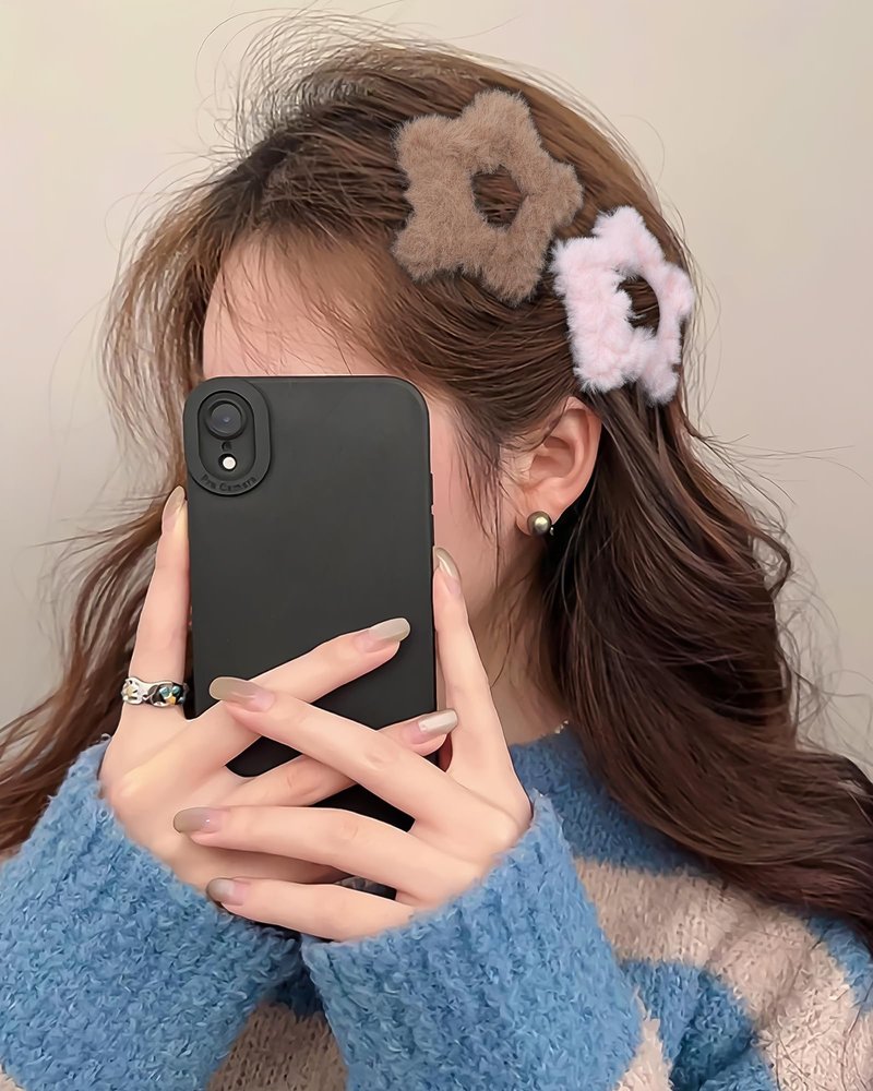 Ufgin 10 PCS Fluffy Star Hair Clips Cute Non-Slip Fuzzy Star Hair Clips Y2k Hair Barrettes for Women(Beige + Light Brown + Khaki + Black + Pink)