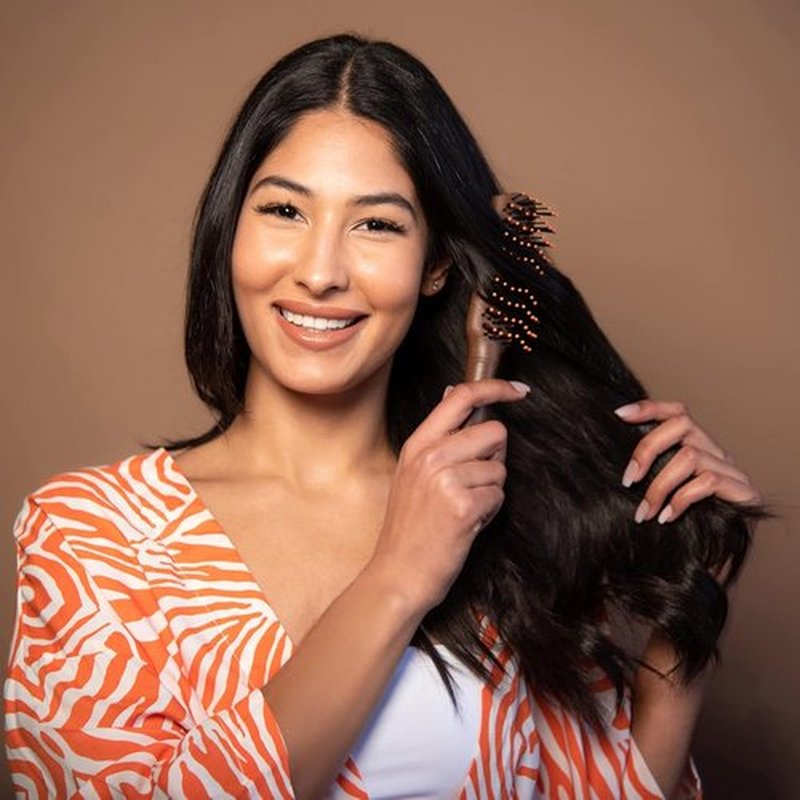 Skiennix Coconut Oil Infused Vent Brush - Ideal for Blow-Drying, Styling, and Curling All Hair Types