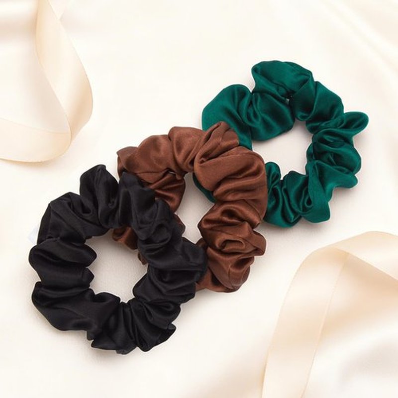 SOO DΞSIVI 3 Pcs Silk Hair Ties, 22 Momme 100% Mulberry Hair Band, Silk Scrunchies for Women and Girls, 6A Grade No Damage Ponytail Holders (1.2in Width, Black Brown Dark Green)