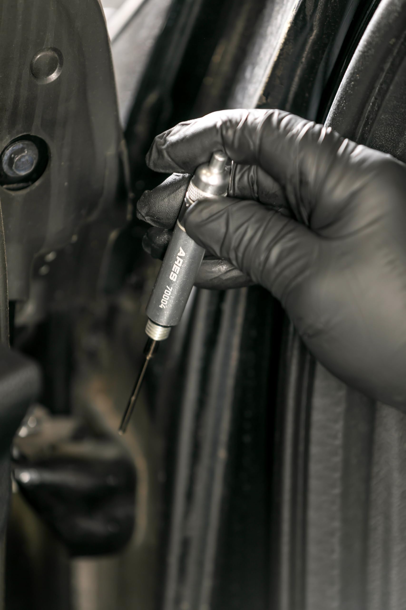 ARES 70004 - Precision Oiler Pen Applicator - Precisely Applies CLP, Ballistol, and Other Lubricants in Tight Places