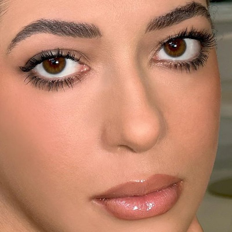 Kevyn Aucoin Volume Mascara - Precision Detail Brush for Clump-Free, Long-Wearing Lashes in Black