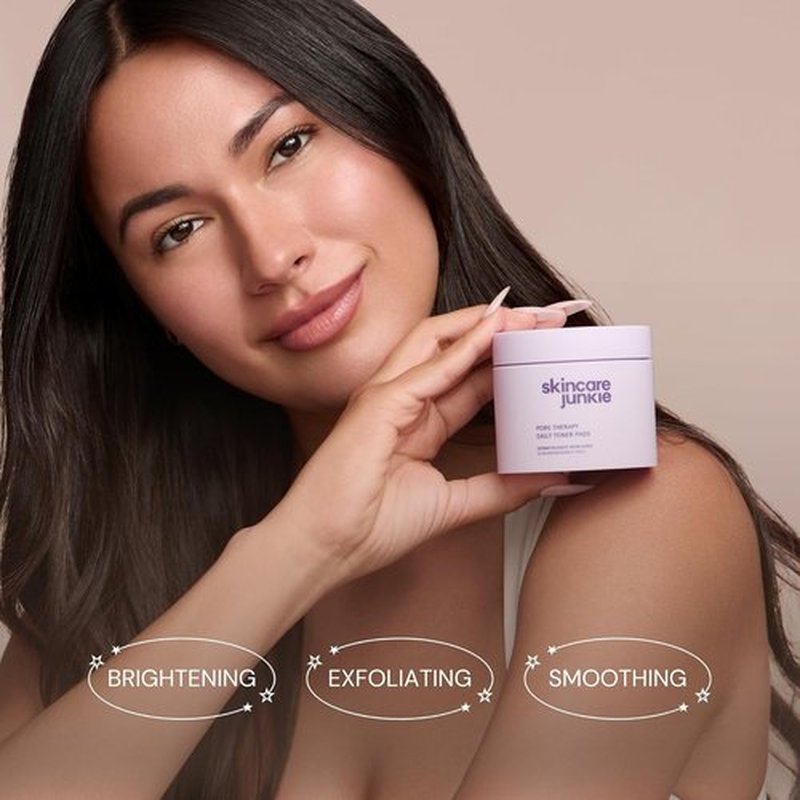Regine Switzerland Pore Therapy Daily Toner Pads - Exfoliate Dead Skin Cells, Fragrance-Free, 50 Pads for Normal to Oily Skin