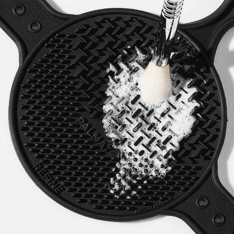 Sigma Beauty - Palmat® Makeup Brush Cleaner - Travel-Friendly & Palm-Sized - Sleek Black Design