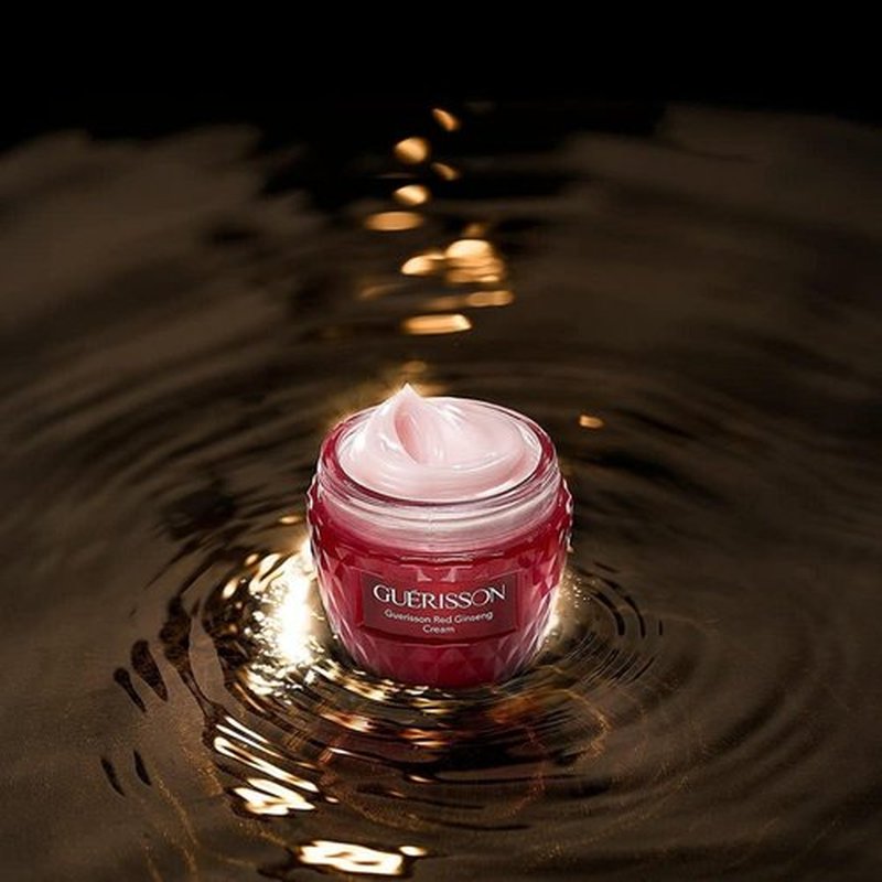 GUERISSON Red Ginseng Cream 2.03 fl.oz. (60g) - Contained Horse Oil & Red Ginseng Extract, Antioxidant & Powerful Hydrating Facial Cream