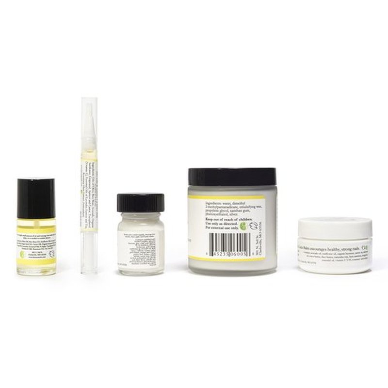 Bee Naturals Natural Nail Care Kit - Natural & Non-Toxic Nail and Cuticle Care Set with Vitamin E - Softens & Protects - Ideal Gift for Repairing Cuticles and Nails