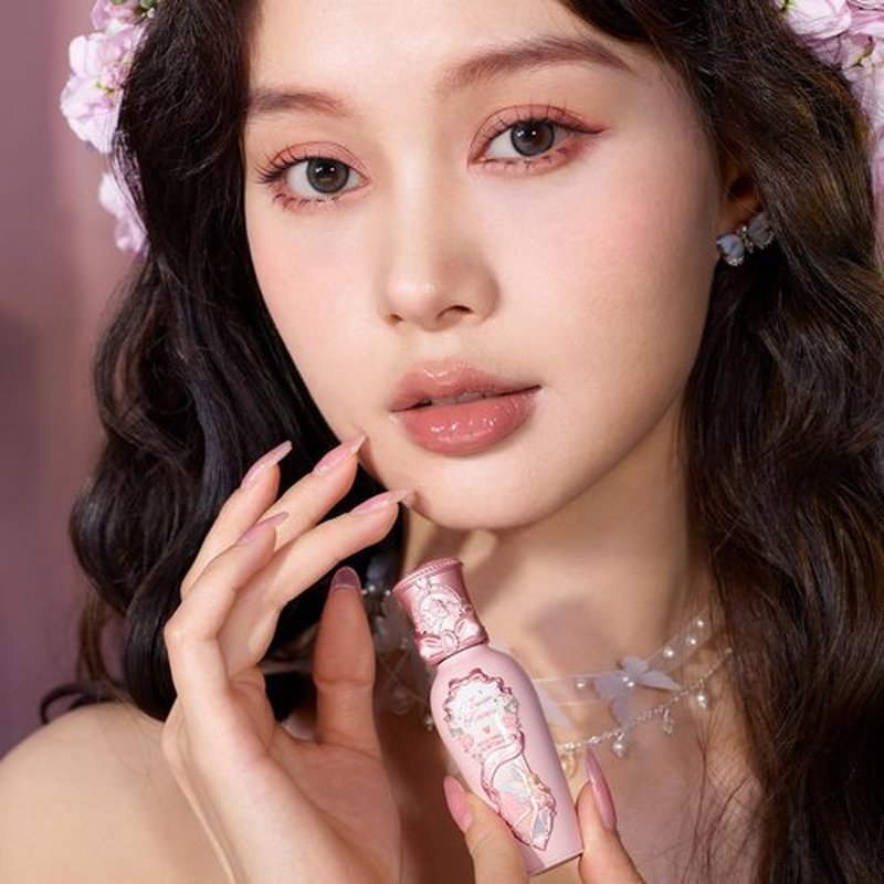 Flower Knows Midsummer Fairytales Coating Lip Lacquer,Glowy Non-Fading Lip Gloss,Hydrating Tinted Lip Oil for Girls&Women,Vegan & Cruelty Free,0.17Fl Oz(G04 To the Moon)