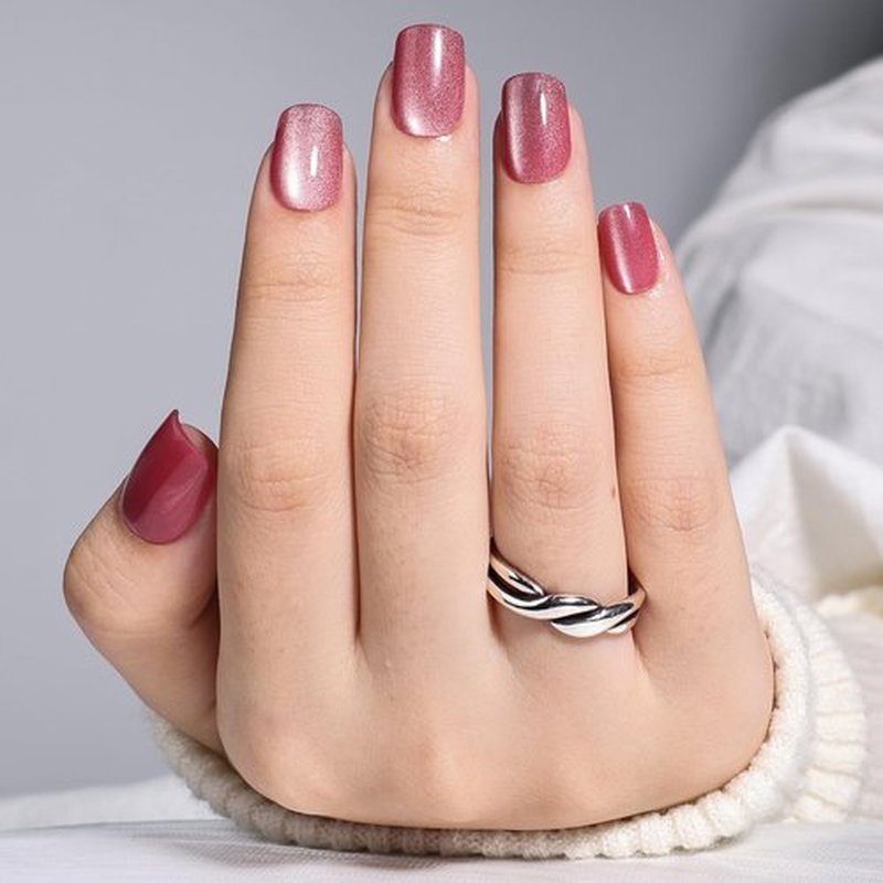 Sifvoo Nude Pink Press On Nails - Cat Eye Press On Nails Short Square Reusable Glossy Nail Kit, 15 Sizes 30 Count Nail Tips With Glue (N49)