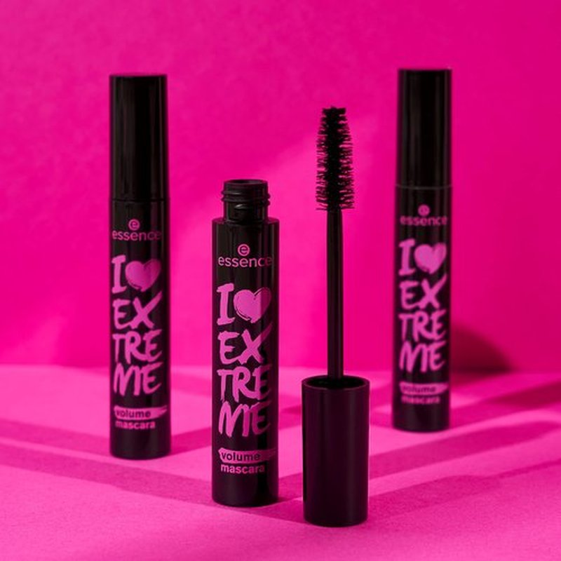 essence | I Love Extreme Volume Mascara (Pack of 3) | Flake Free, Intense & Dramatic Volume | Vegan & Cruelty Free