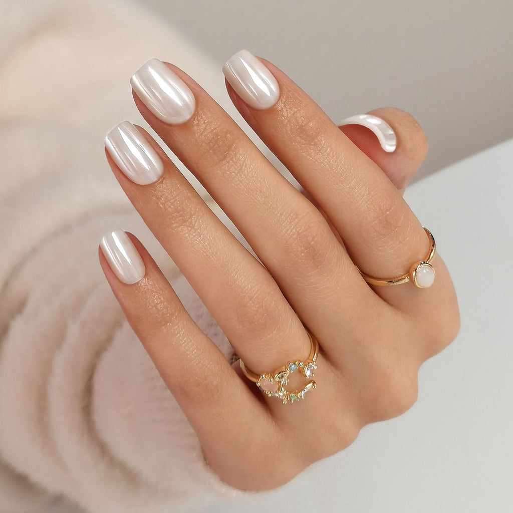 White Chrome Press on Nails Short - SHANGMENG Soft Gel Press on Nails Square for Women Gift, Fit Perfectly & Glossy Glue on Nails in 16 Sizes - 32 Reusable Fake Nails with Glue, Pearl White