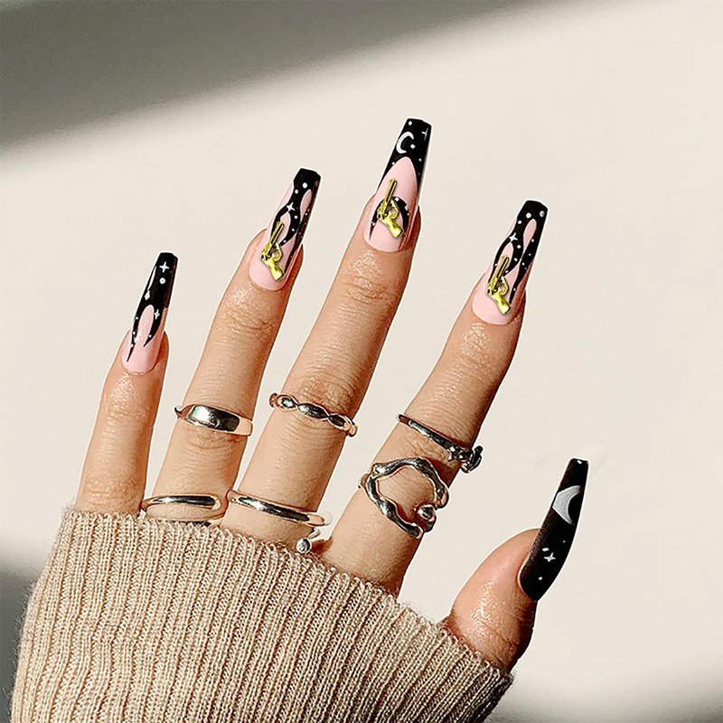 YECIRALA 100pcs 3D Gold & Silver Guns Nail Charms Kit