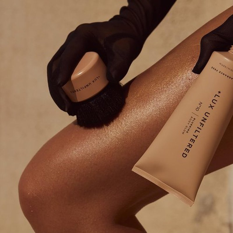 Lux Unfiltered Blending Body Brush - Kabuki Applicator for Self Tan, Body Glow & Bronzer - Vegan & Cruelty-Free