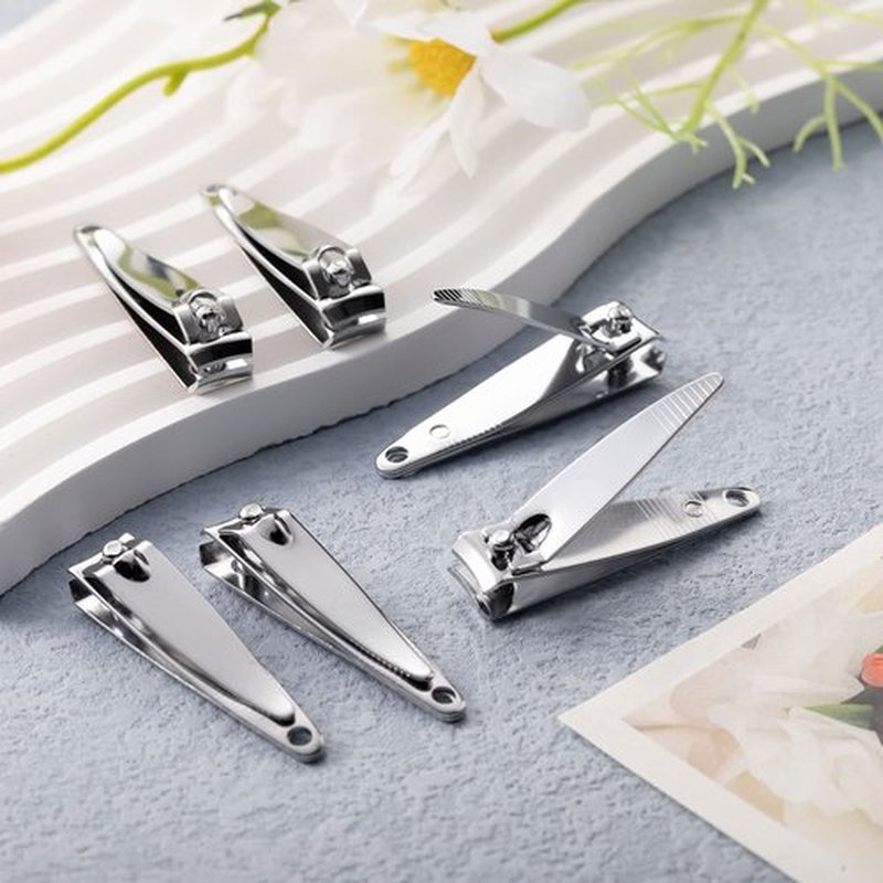 Hestya 300 Pieces Nail Clippers Bulk Stainless Steel Clipper Bulk Flat Toenail Clippers Portable Sturdy Nail Cutter Manicure Trimmer Curved Edge Pedicure for Men Women Toe Travel