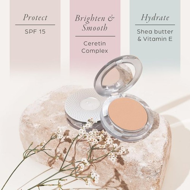 PÜR MINERALS 4-in-1 Pressed Mineral Makeup Powder Foundation with SPF 15 | Buildable Medium to Full Coverage
