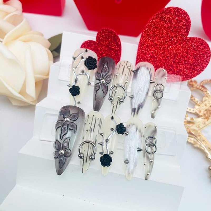 Black Press on Nails Long Stiletto Fake Nails with Punk Rose Flower & 3D Metal Rivet Steel Balls Charms Design Gothic Acrylic Nails Full Cover Stick on Nails Dark Black Y2k False Nails for Women 24Pcs