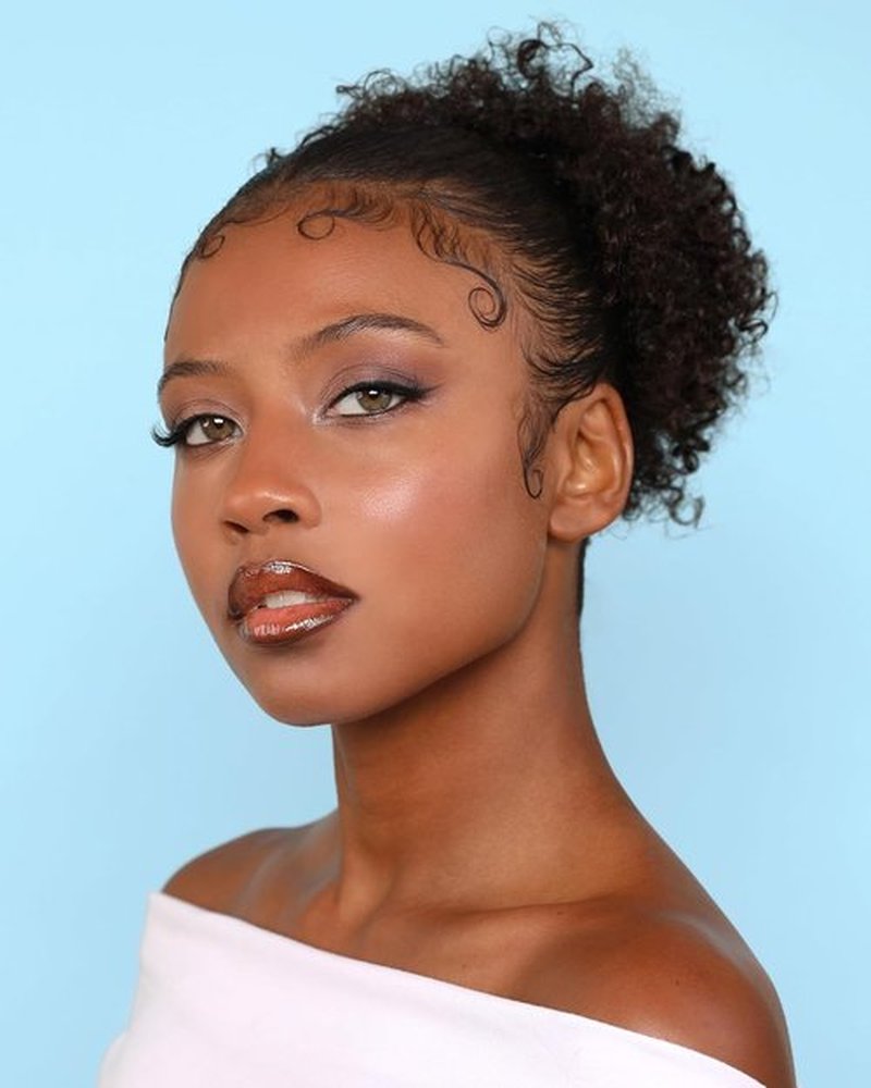 Moira Lip Chic Liner - Smooth Application & Long-Lasting Color | Cool Girl Shade (008)