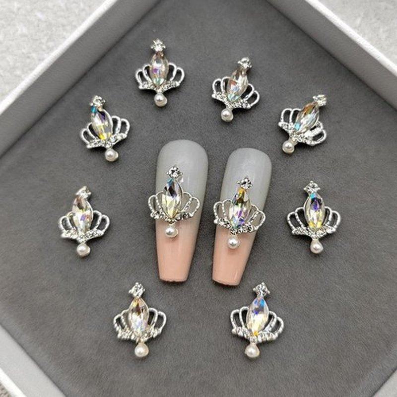 32pcs Rhinestone Metal Crown Nail Charms Shiny Silver Nail Rhinestones Exquisite Nail Art Design 3D Alloy Crown Nail Charms for Acrylic Nails Decorations Crystal Nail Jewels for Women Manicure