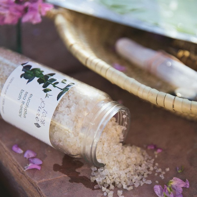 100% Pure Eucalyptus Bath Salts - Nourishing Skin & Relaxing Aromatherapy Spa Soak - 15 Oz