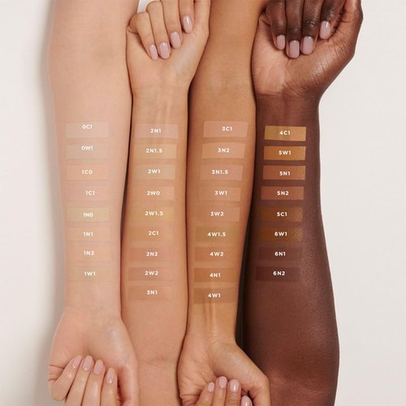 Laura Mercier Flawless Lumière Foundation, 15HR Hydration, Medium to Full Coverage, Improves the Look of Dull and Dry Skin, Luminous Finish, Non-Comedogenic, Vitamin C Infused, 2N1 Cashew