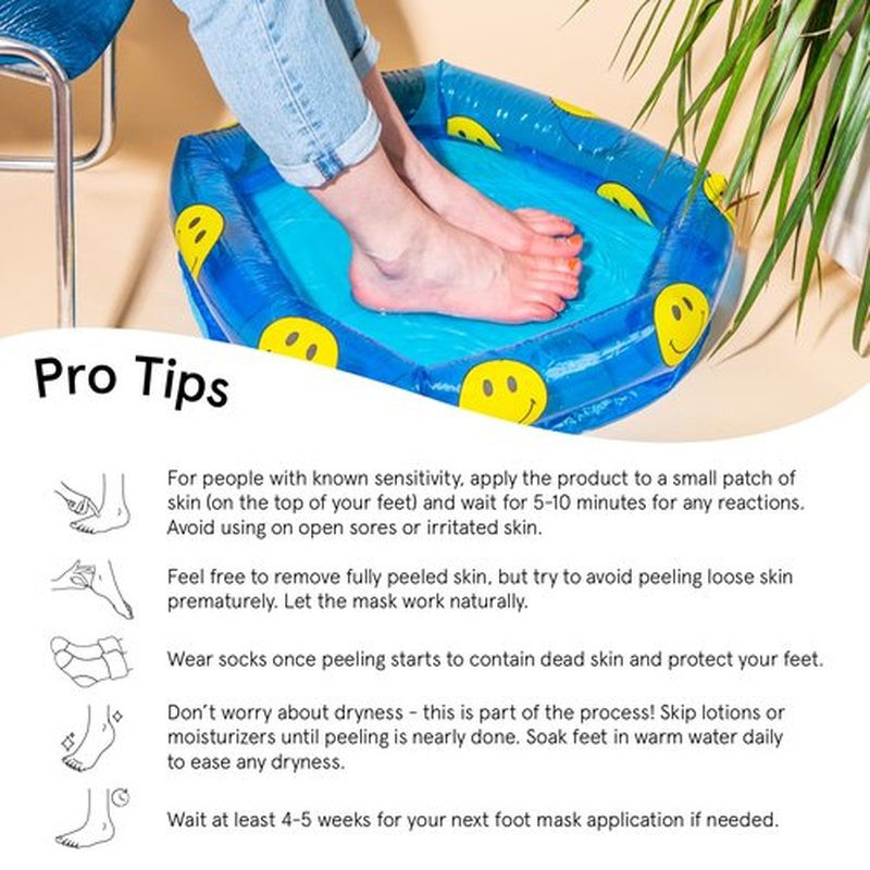 grace & stella Award-Winning Foot Peel Mask - Foot Peeling Mask with Aloe Vera - Moisturizing Foot Mask for Dry Cracked Feet - Foot Exfoliator for Baby Soft Feet (4 Pairs, Lavender)