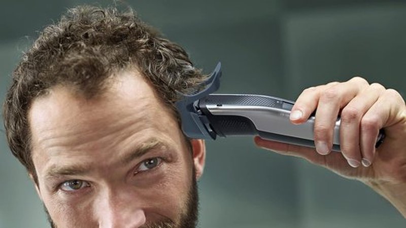 Philips Beard Trimmer & Hair Clipper Series 5000 - No Blade Oil Required - Sleek Black & Silver Design