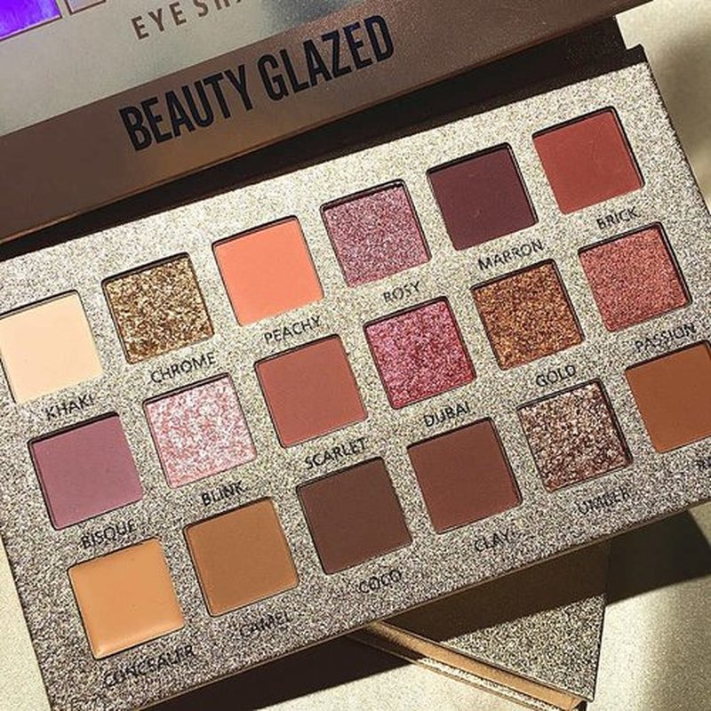 18 Color Natural Eyeshadow Palette – Soft Matte Shimmer & Glitter Finish with Built-In Concealer Shade – Ultra-pigmented Blendable Mauve Brown Nude Eyeshadow Palette, Cream Eyeshadow for Older Women