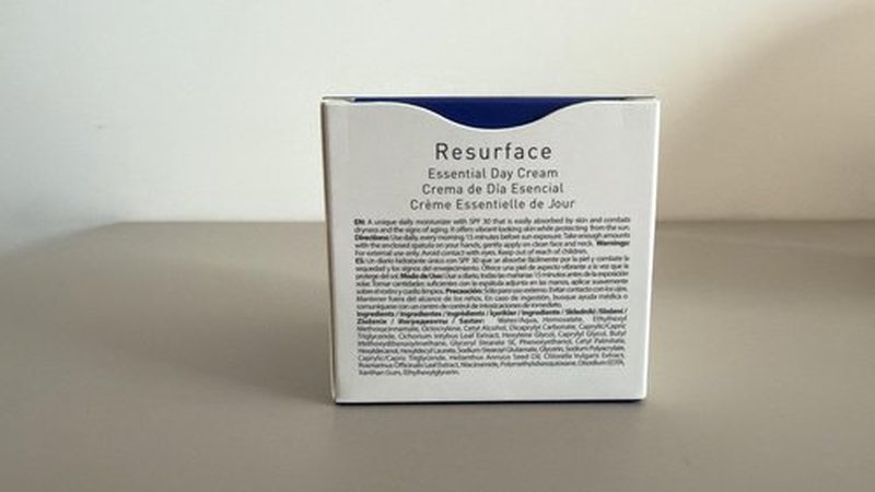 FARMASi Dr. C. Tuna Resurface Essential Day Cream, Anti Aging Face Moisturizer with SPF 30, Wrinkle Smoothing and Firming Daily Skincare for All Skin Types, 1.7 oz
