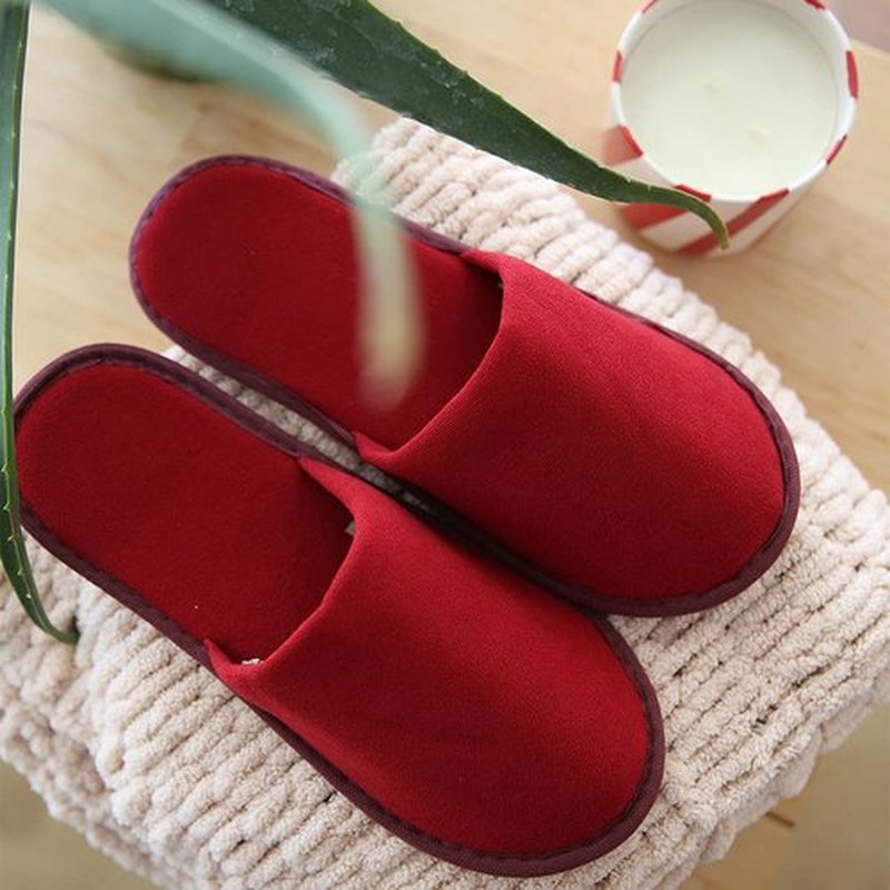 CHOCHILI 10 Pairs Fabric Packed Economy Disposable Hotel Slippers for Airbnb Spa Salon Party Wedding Guests - Fits up to Adult US Men Size 10 & Women Size 11, White