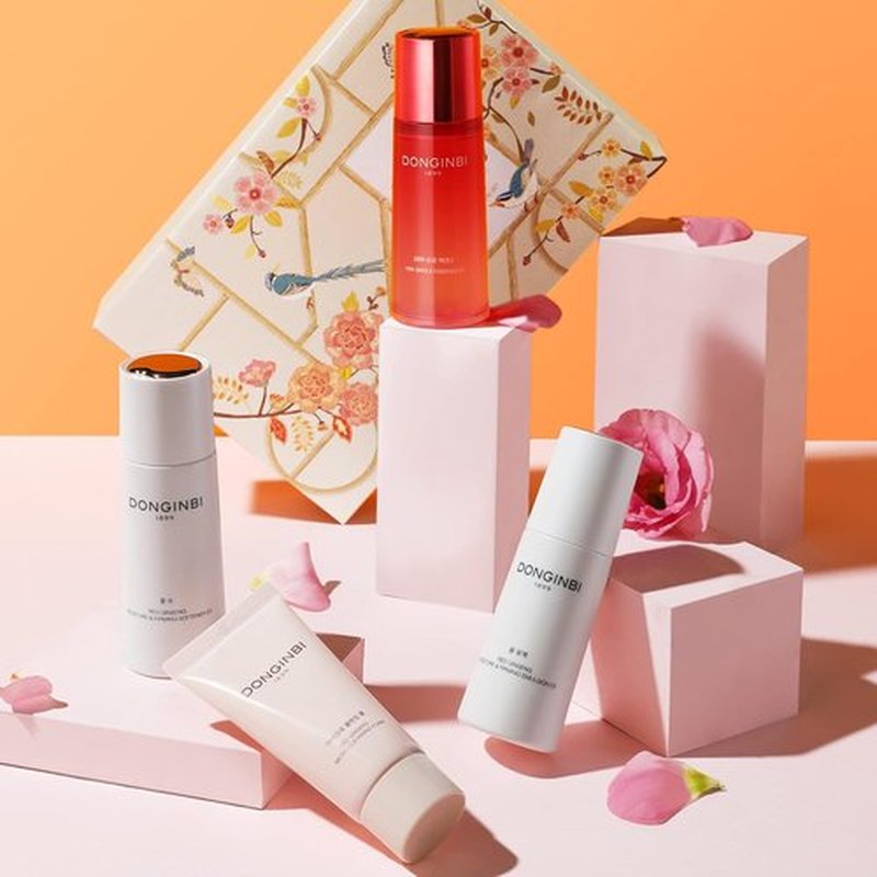 Donginbi Red Ginseng Skin Care Set - Firming Moisturizer, Hydrating Toner & Essence | Korean Beauty Essentials