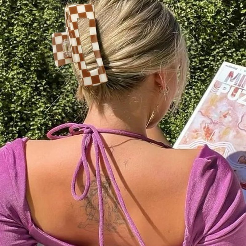 CHANACO Checkered Claw Clip 4 Pcs Checkered Hair Clip Large Claw Clips for Thick Hair Brown Tortoise Barrettes Hair Clips for Women Y2K Aesthetics Hair Accessories for Girls