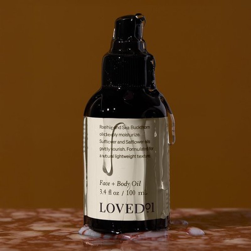 Loved01 Face & Body Oil, John Legend Skincare, Vitamin A & E, Fades Scars, Stretch Marks & Hyperpigmentation, Lightweight Non-Greasy, Daily Hydration, Vegan & Cruelty-Free, 3.4 oz