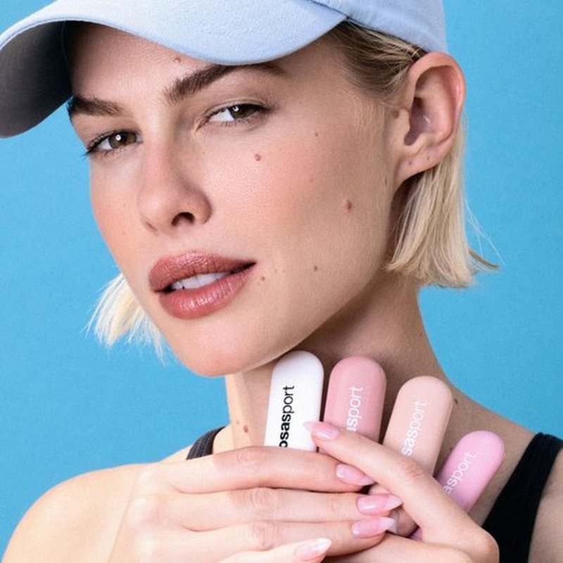 Kosas Lipfuel Hyaluronic Active Sport Lip Balm - Hydrates, Energizes and Protects - Natural Lip Treatment and Care (Flow)