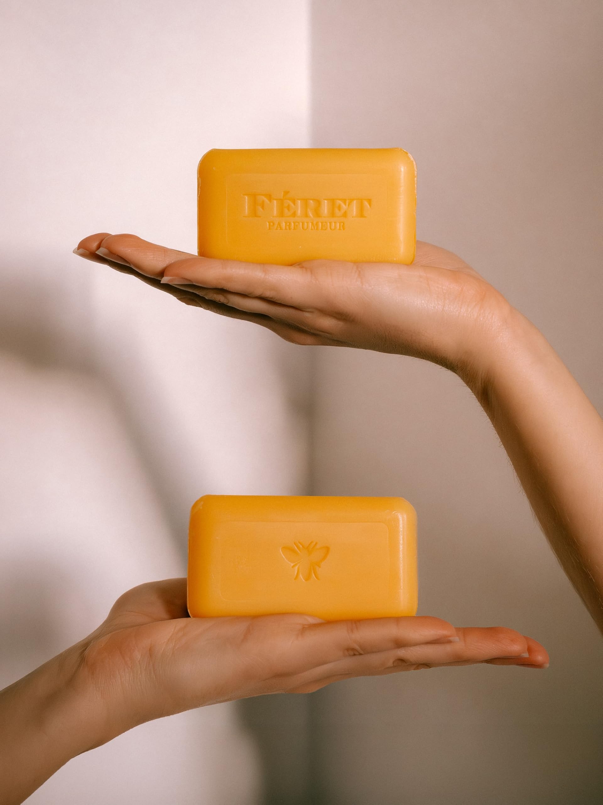 Feret Parfumeur Paris 1900 Natural Bar Soap - Honey Soap Bar for Face, Hands & Body, Moisturizing Shea Butter & Olive Oil for Sensitive Skin, Creamy, Gentle Lather, Made in France - 125g