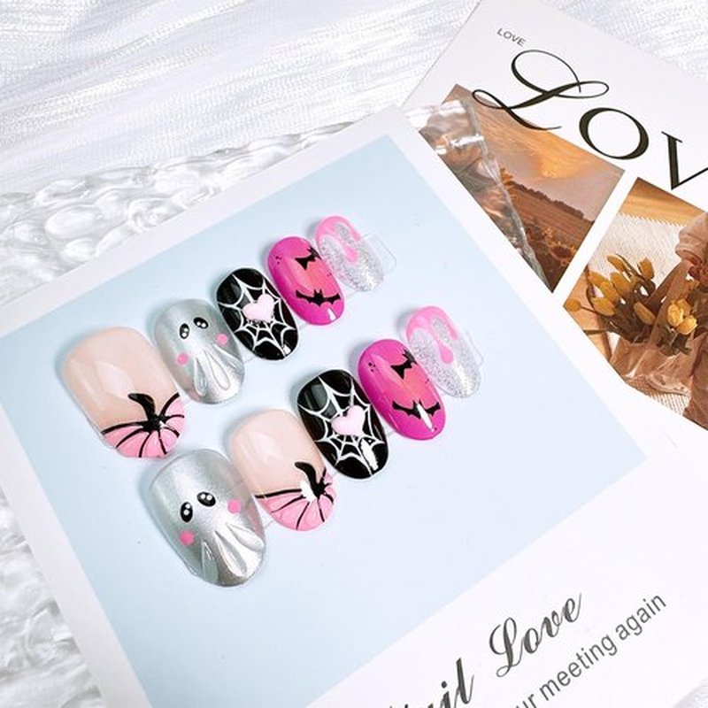 24pcs Halloween Press on Nails Short Almond Fake Nails with 3D Pumpkin Pink Heart Designs Cute Ghost False Nails Bat Spider Web Acrylic Nails Kit Full Cover Glue on Nail for Women Nail Decoration