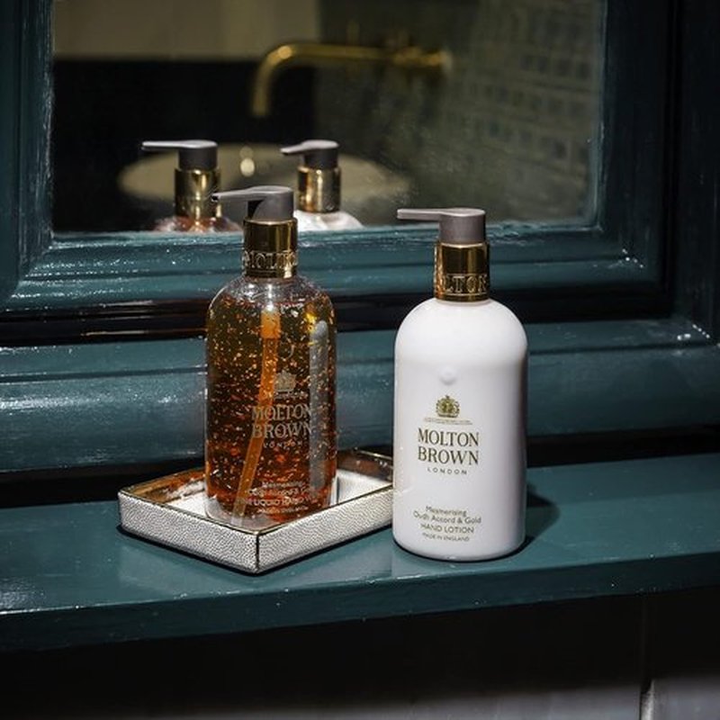 Molton Brown Hand Lotion - Mesmerising Oudh Accord & Gold | 10 Fl. Oz. Luxury Moisturizer