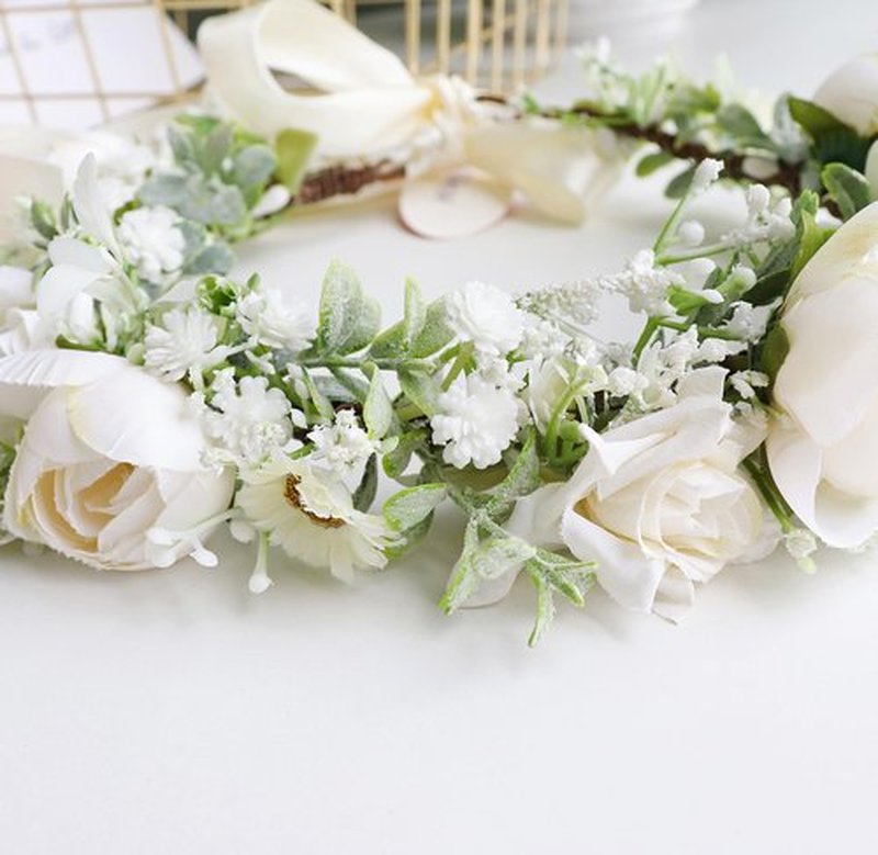 Brikuinr Women Flower Crown Wedding Floral Headband Flower Halo Floral Crown Bridal Party Cosplay Halloween Photos