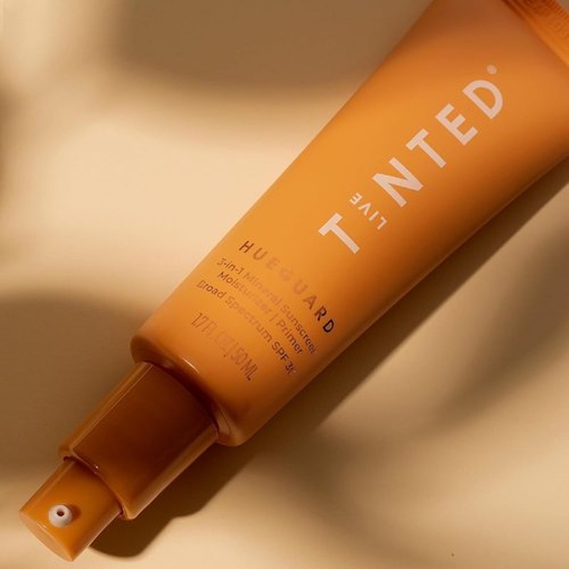 Live Tinted Hueguard® Mineral Sunscreen - 3-in-1 Moisturizer & Primer for Face and Body | SPF 30, 1.7 Fl Oz