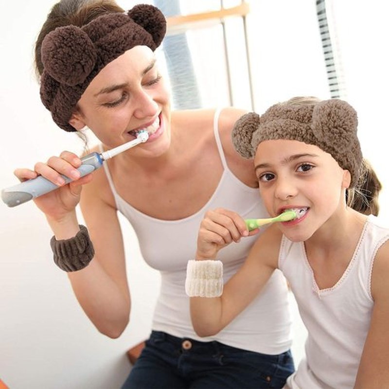 Atoden Bear Ears Spa Wristband Set - Cute Animal Skincare Headband for Washing Face - Fluffy Elastic Face Wash Hair Band for Women & Girls - Trendy Brown