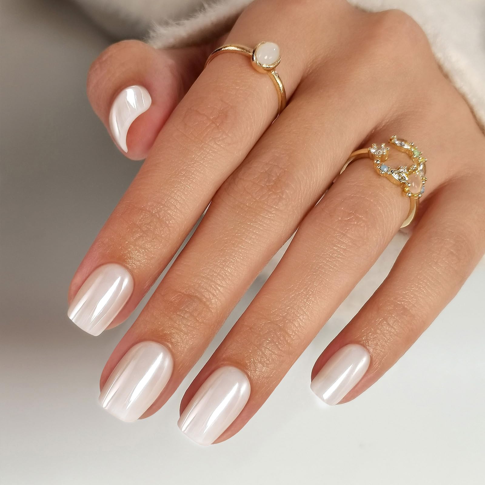 White Chrome Press on Nails Short - SHANGMENG Soft Gel Press on Nails Square for Women Gift, Fit Perfectly & Glossy Glue on Nails in 16 Sizes - 32 Reusable Fake Nails with Glue, Pearl White