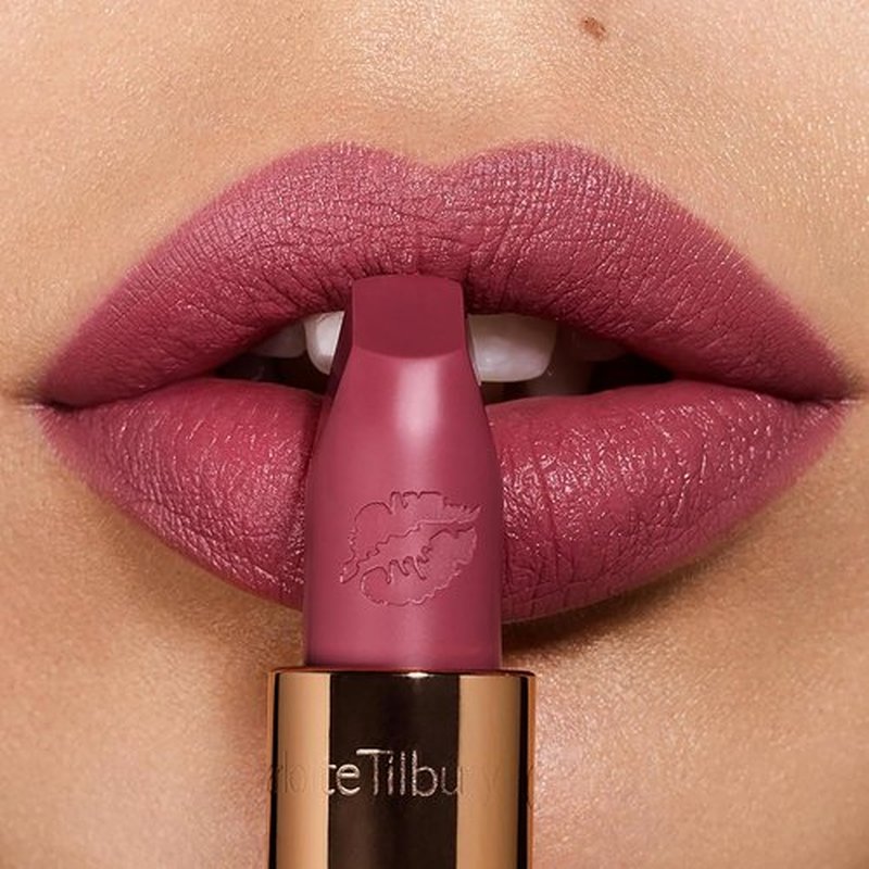 Charlotte Tilbury Hot Lips Lipstick - Hydrating, Long-Lasting Formula with Orchid Extract - Buildable Satin Finish for Fuller Lips