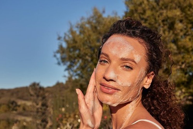 LATHER Caviar Lime AHA Cleansing Cream - Exfoliating Face Wash with Lactic Acid & Vitamin C - 4 Fl Oz for All Skin Types
