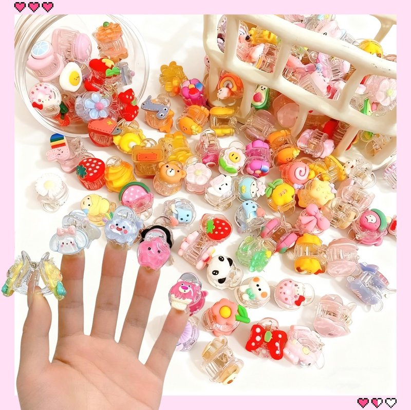 Wnqou 30PCS Cute Hair Clip Blind Bags, Random Cartoon Animal Fruit Mini Hair Claws Surprise Blind Box, Cute Daily Styling Hair Clip, Adorable Hair Accessories for Girls Kids ﻿ ﻿