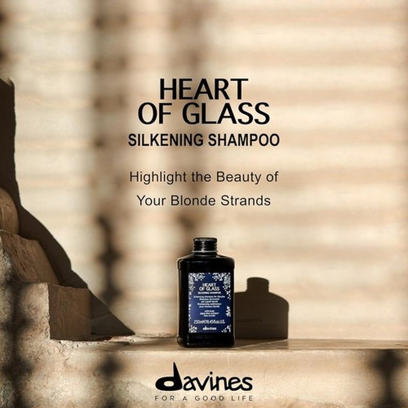 Davines Heart of Glass Shampoo - Enhancing Blue Shampoo for Blonde & Silver Hair | Nourishing Cleanser with Jagua Blue Extract