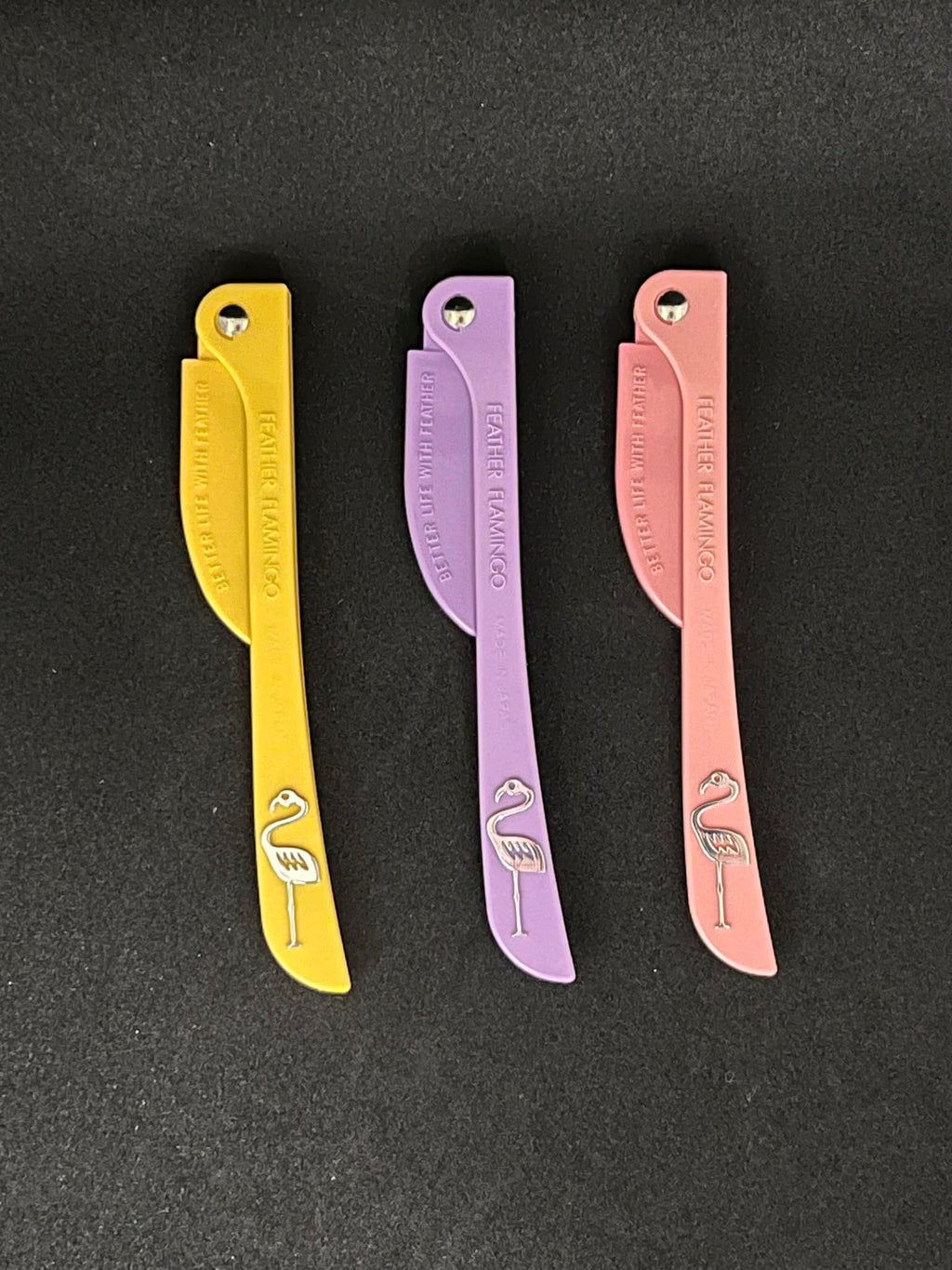 Feather Flamingo Facial Touch Up Stainless Steel Razor for Eyebrow and Face Hair Removal - 3 Pack | Foldable and Long-Lasting